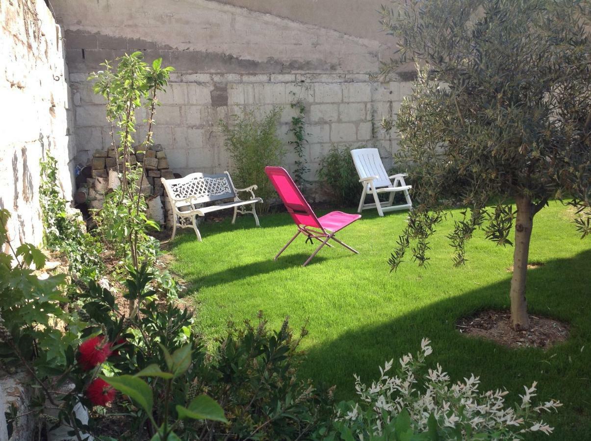 La Petite Echauguette Bed & Breakfast Jumelles  Bagian luar foto